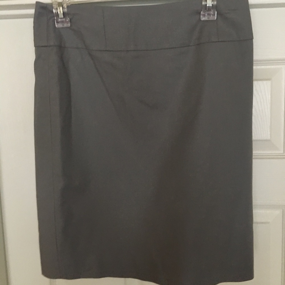 Banana Republic grey stretch skirt